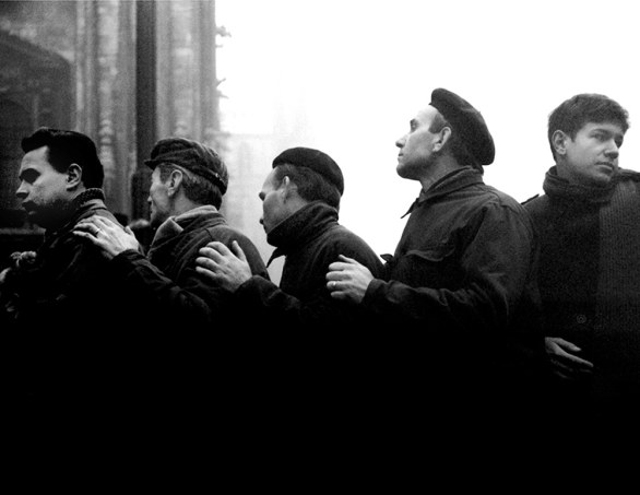 Cesare Colombo ai funerali delle vittime della strage di Piazza Fontana, Milano, 1969