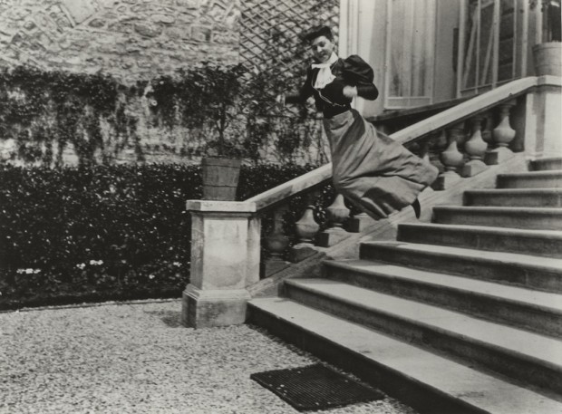 07 Jacques Henri Lartigue, Bichonnade, Paris, 1905