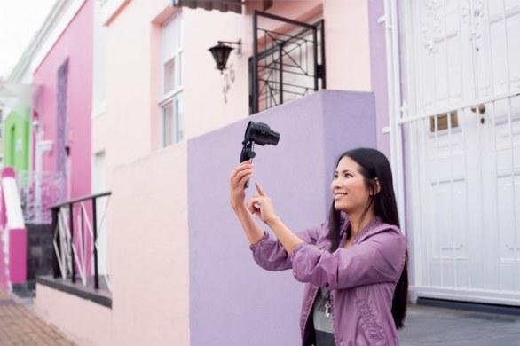 Le nuove lenti per smartphone Sony QX1 e QX30